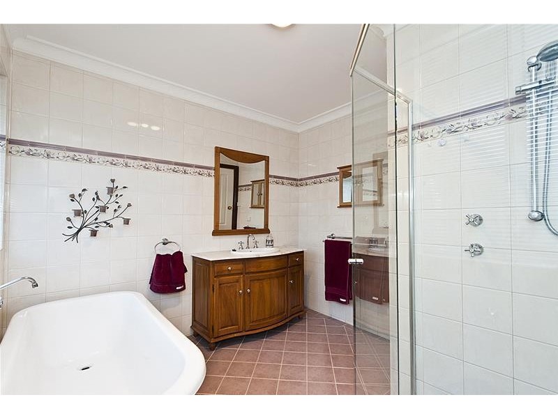 2 Carrick Road, Mount Richon WA 6112