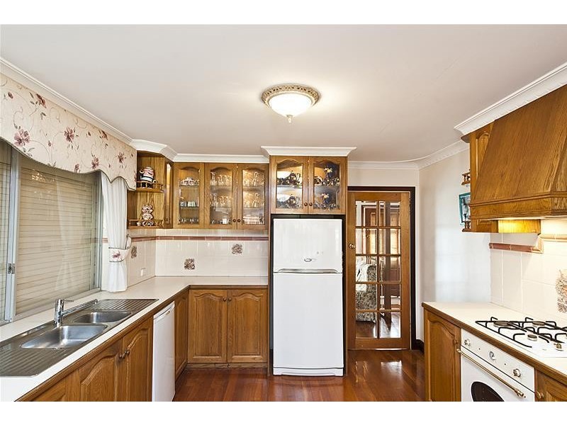 2 Carrick Road, Mount Richon WA 6112