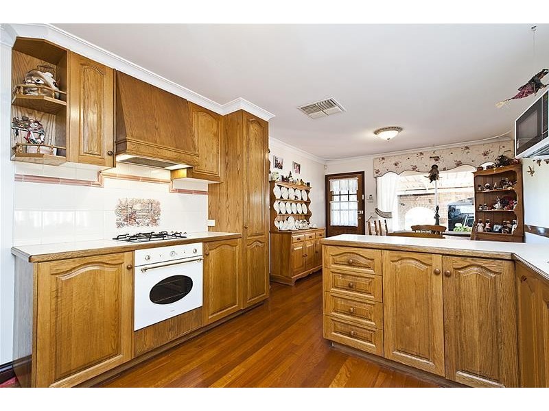 2 Carrick Road, Mount Richon WA 6112