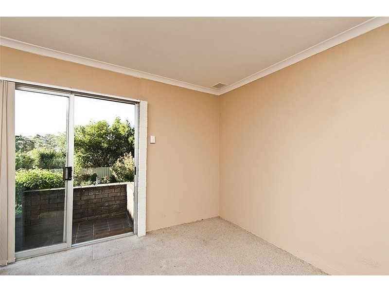 2 Carrick Road, Mount Richon WA 6112