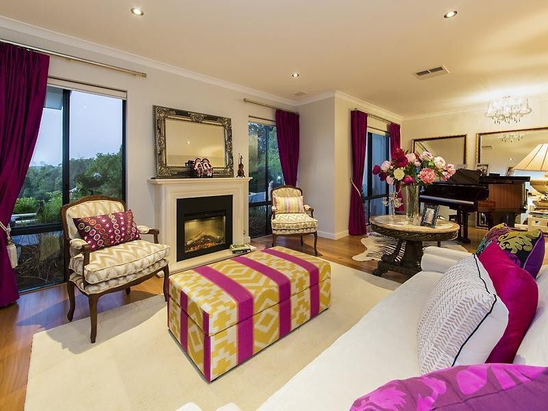 21 Henty Lookout, Roleystone WA 6111