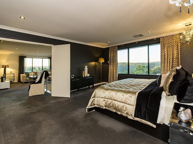 21 Henty Lookout, Roleystone WA 6111