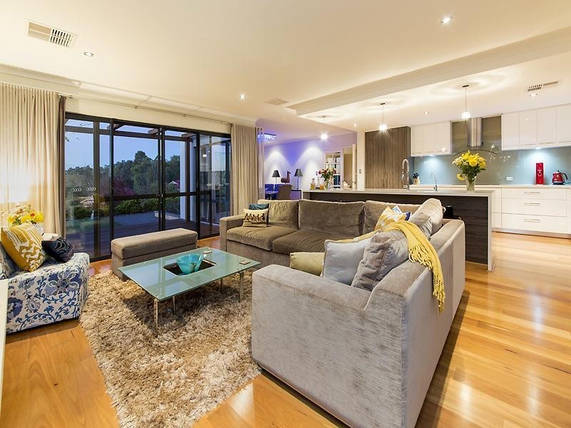 21 Henty Lookout, Roleystone WA 6111