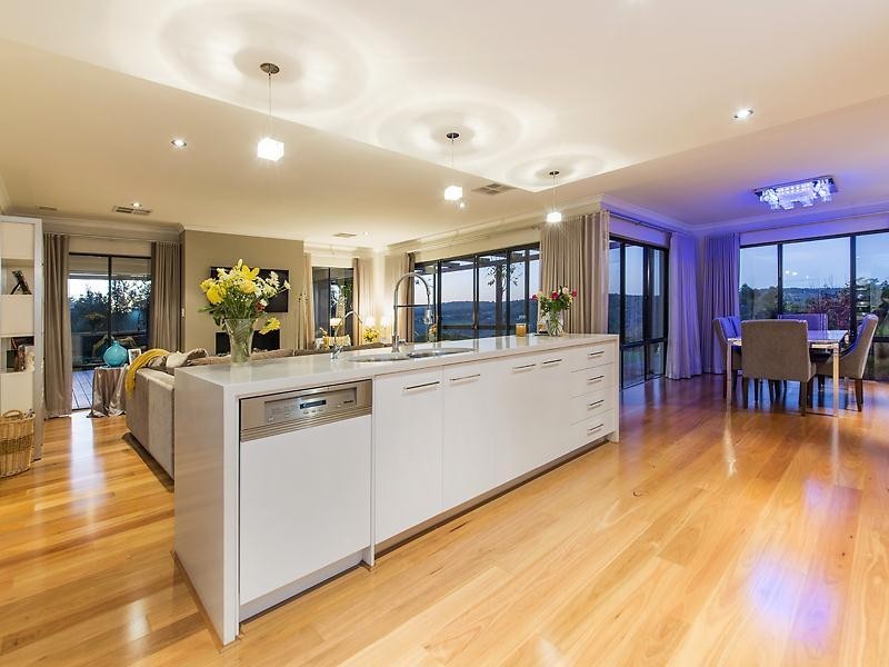 21 Henty Lookout, Roleystone WA 6111