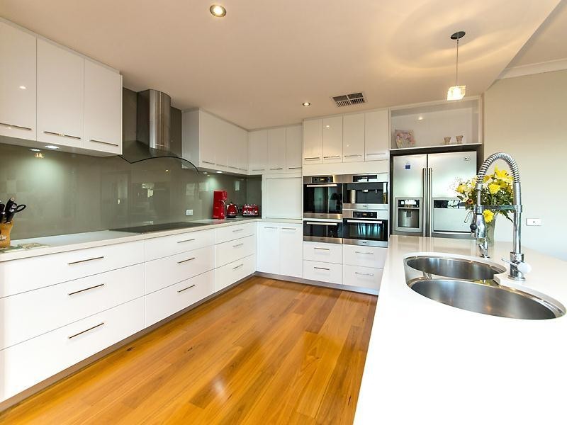 21 Henty Lookout, Roleystone WA 6111