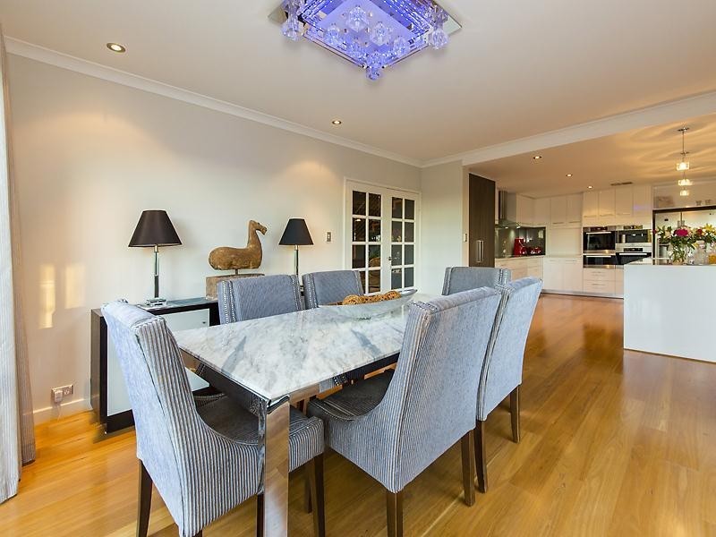 21 Henty Lookout, Roleystone WA 6111