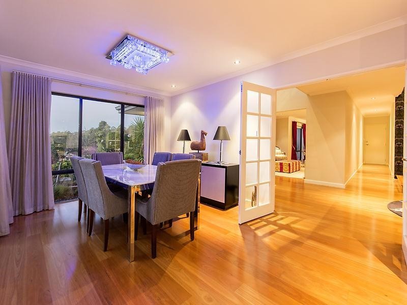 21 Henty Lookout, Roleystone WA 6111