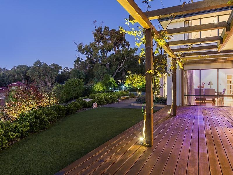 21 Henty Lookout, Roleystone WA 6111