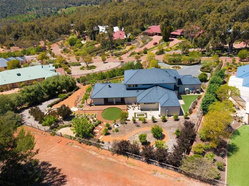 21 Henty Lookout, Roleystone WA 6111