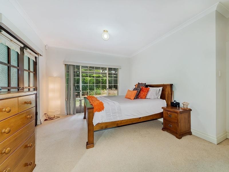 12 Foxton Drive, Oakford WA 6121