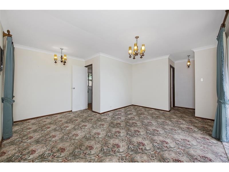 44 Harrison Road, Mount Richon WA 6112