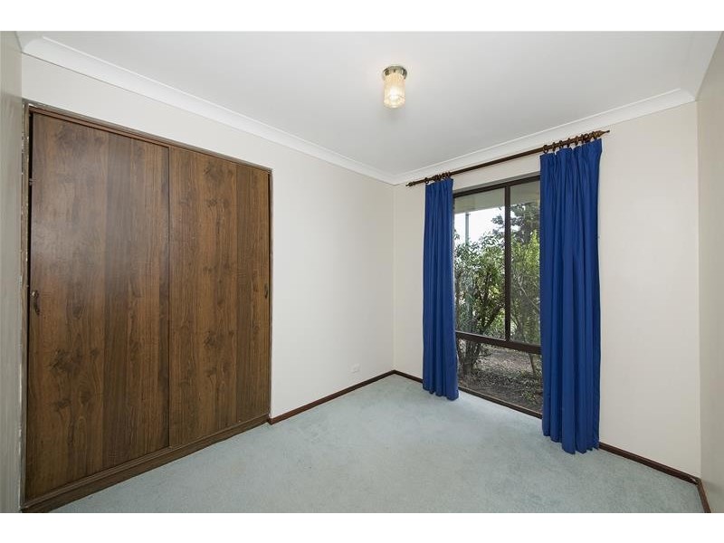 44 Harrison Road, Mount Richon WA 6112