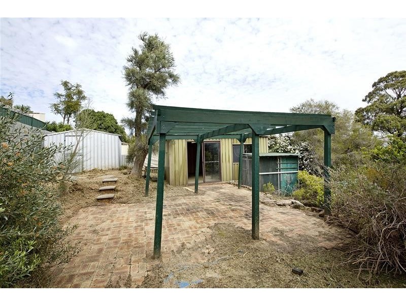 44 Harrison Road, Mount Richon WA 6112