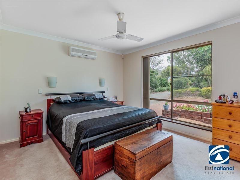 56 Amethyst Crescent, Mount Richon WA 6112