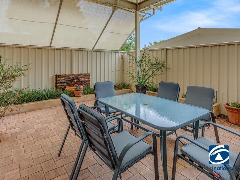 56 Amethyst Crescent, Mount Richon WA 6112