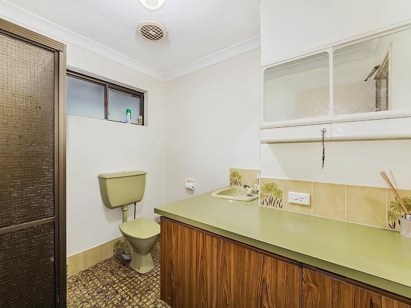 65 Peters Way, Oakford WA 6121