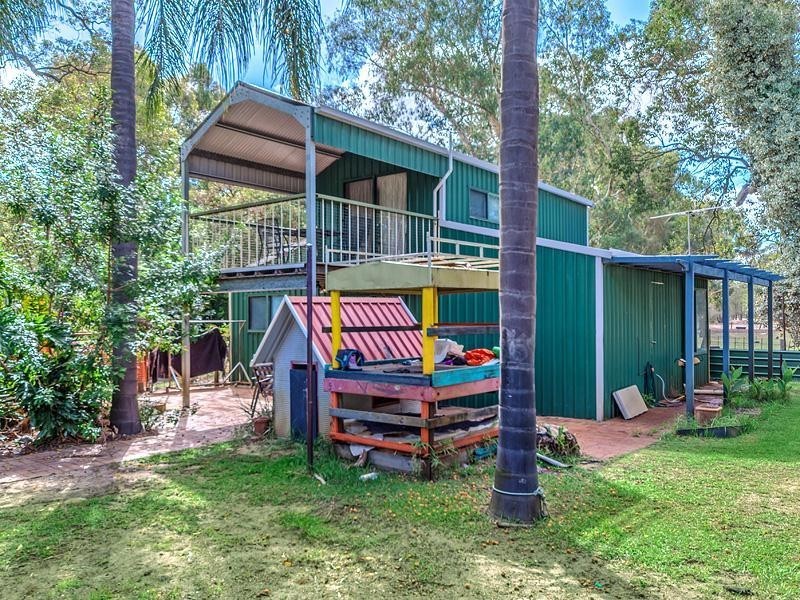 65 Peters Way, Oakford WA 6121