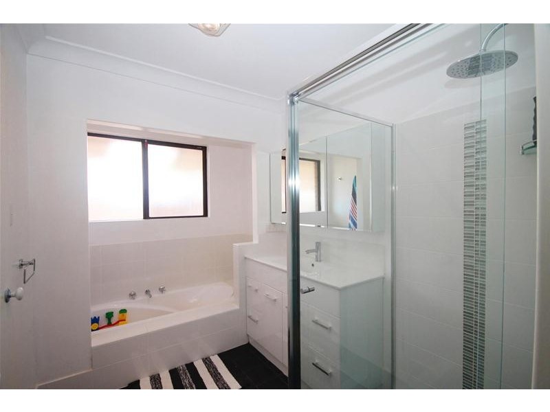 10 Wakehurst Place, Kelmscott WA 6111