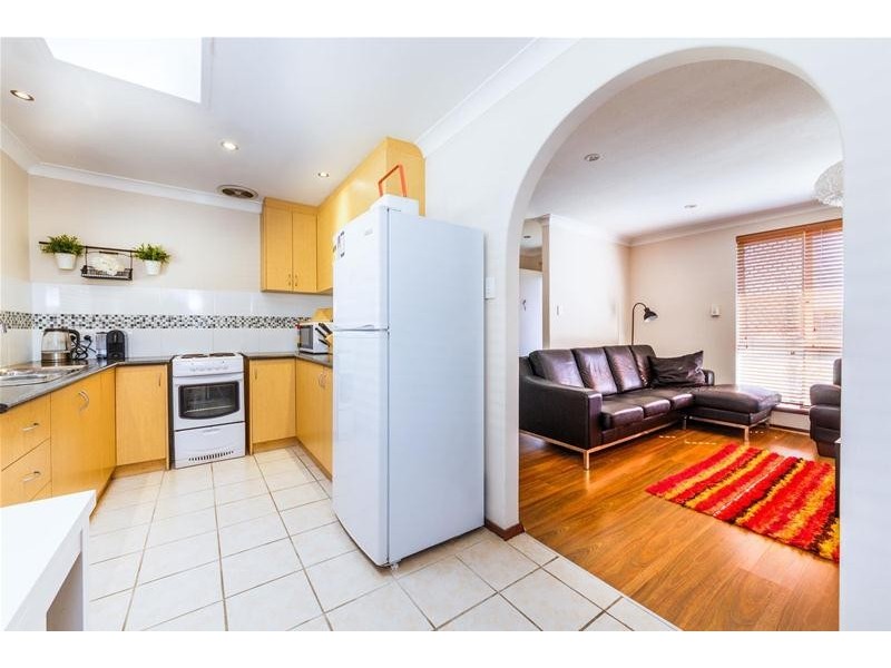 9 Kootingal Road, Armadale WA 6112