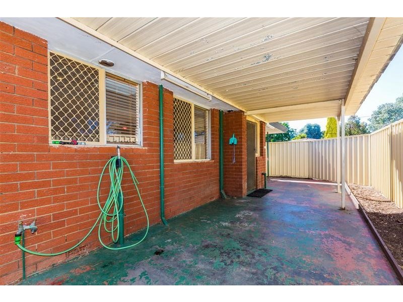 9 Kootingal Road, Armadale WA 6112