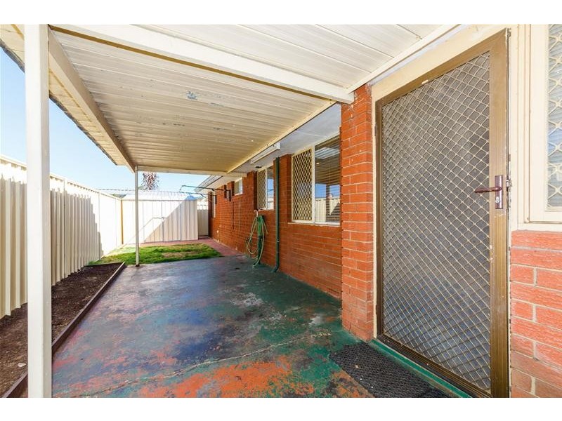 9 Kootingal Road, Armadale WA 6112