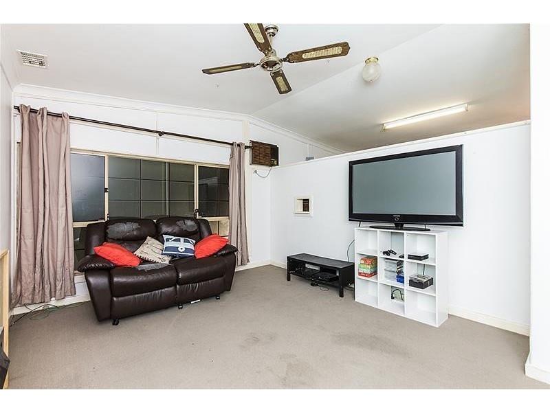 164 Streich Avenue, Kelmscott WA 6111