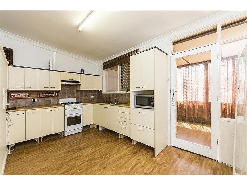 164 Streich Avenue, Kelmscott WA 6111