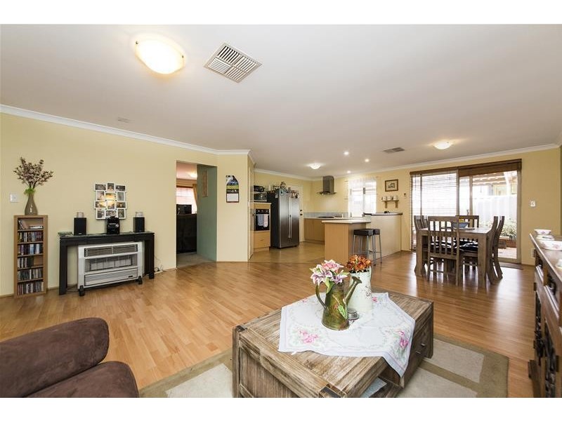 30 Challis Road, Armadale WA 6112