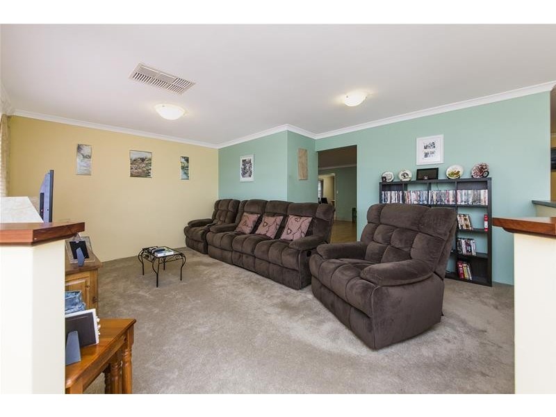 30 Challis Road, Armadale WA 6112