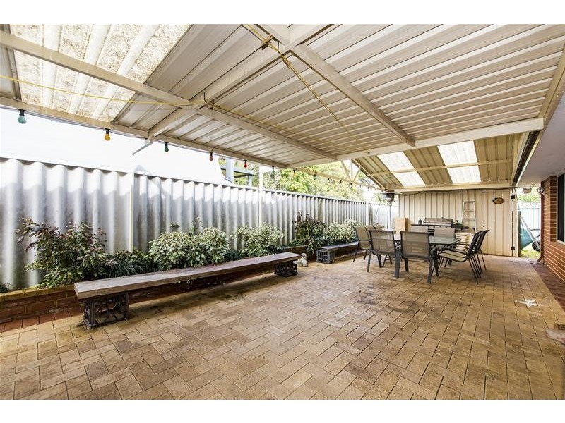 30 Challis Road, Armadale WA 6112