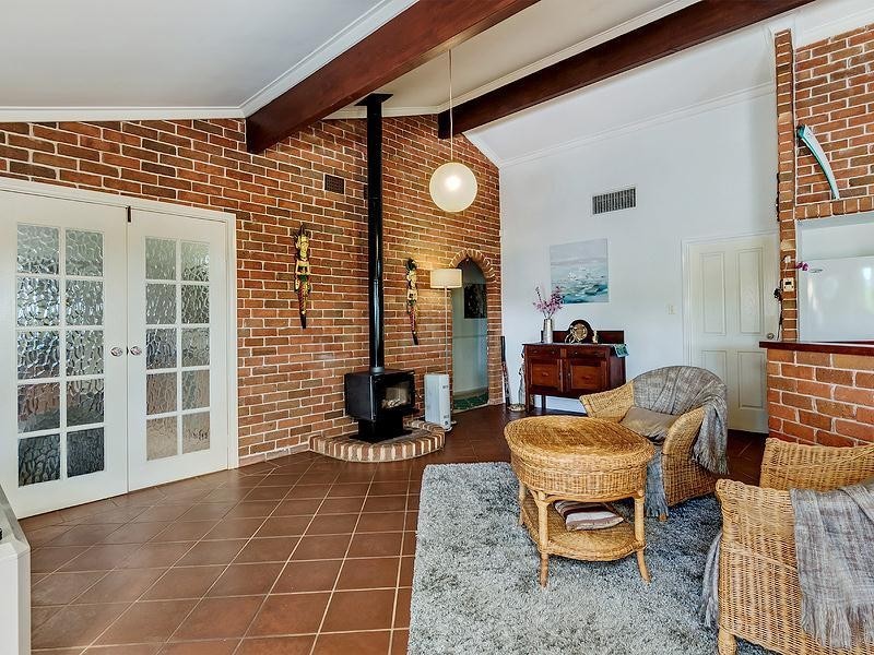 30 Onyx Road, Mount Richon WA 6112