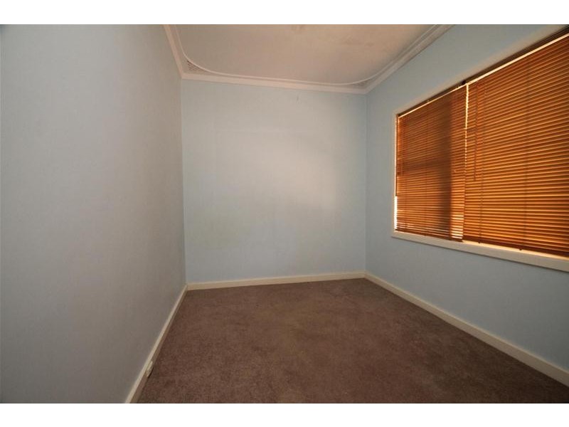 16 Badbury Road, Armadale WA 6112