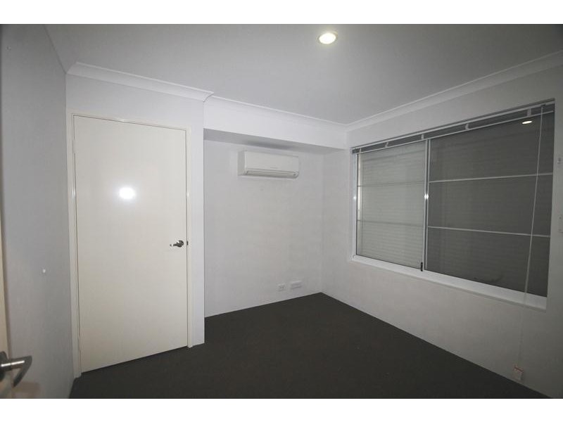 45 Chiltern Avenue, Brookdale WA 6112