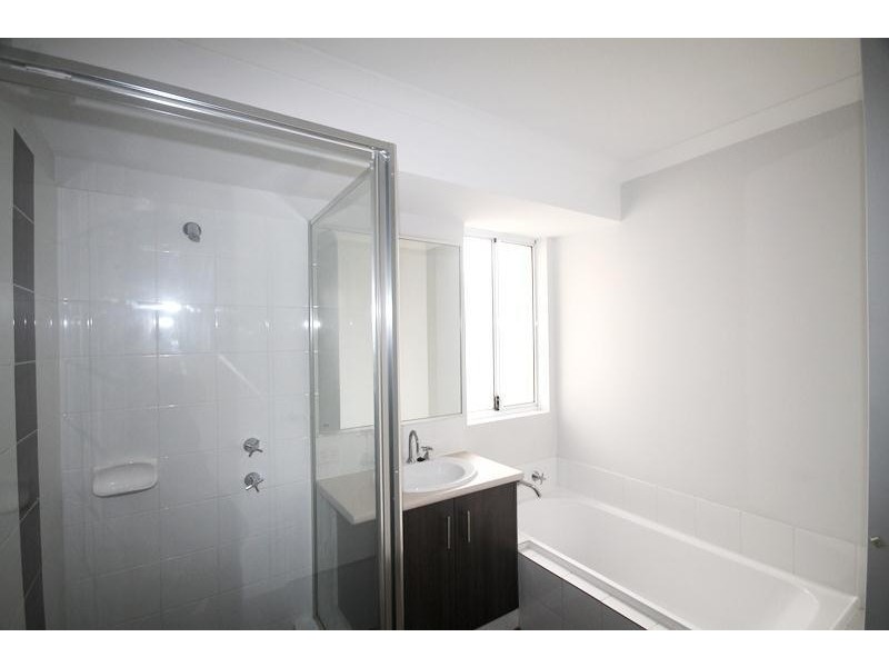 45 Chiltern Avenue, Brookdale WA 6112