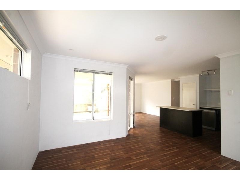 45 Chiltern Avenue, Brookdale WA 6112