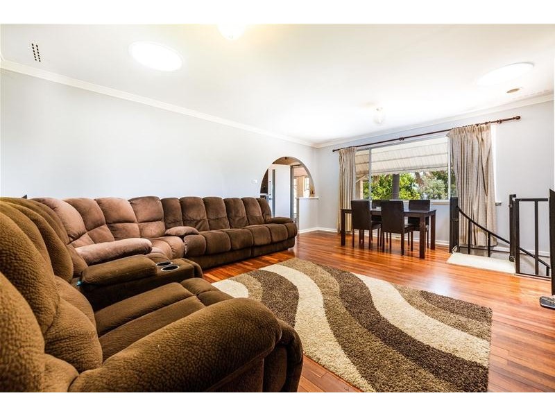 54 Carrick Road, Mount Richon WA 6112