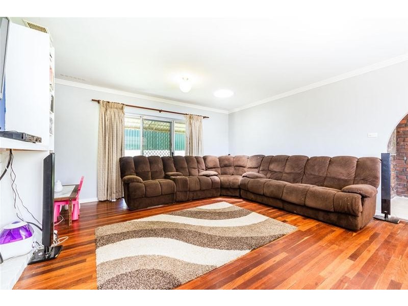 54 Carrick Road, Mount Richon WA 6112