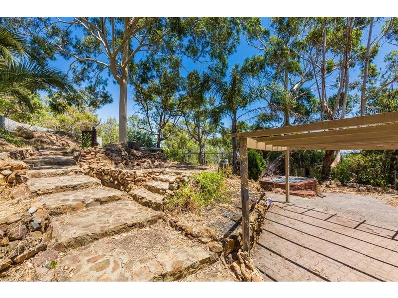 54 Carrick Road, Mount Richon WA 6112