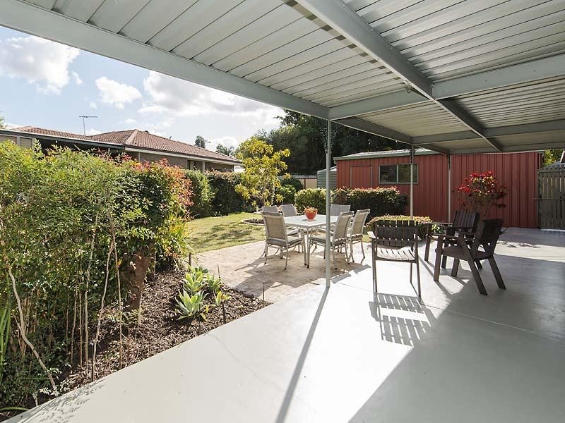 34 Inverness Circle, Camillo WA 6111