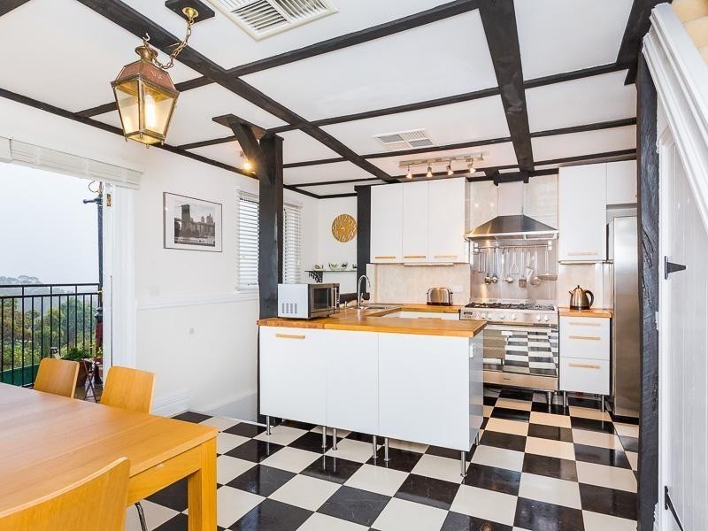 48 Amethyst Crescent, Mount Richon WA 6112