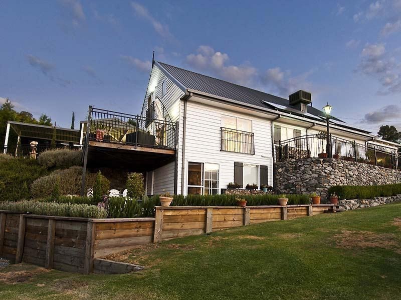 48 Amethyst Crescent, Mount Richon WA 6112