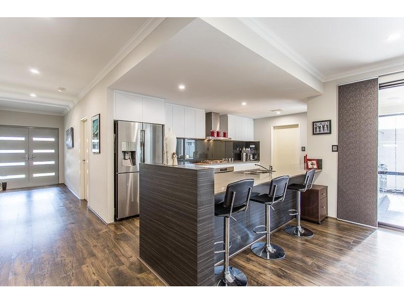 30 Wellman Avenue, Piara Waters WA 6112