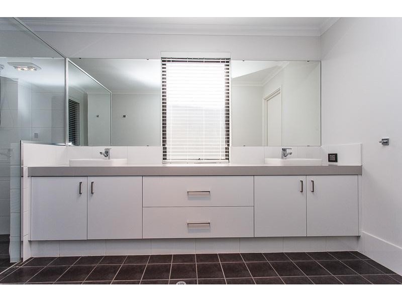 30 Wellman Avenue, Piara Waters WA 6112