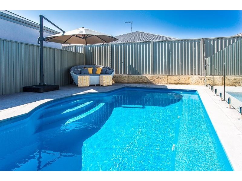 30 Wellman Avenue, Piara Waters WA 6112