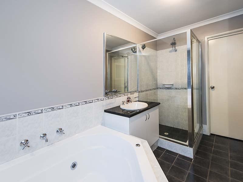 7 Hunt Road, Byford WA 6122