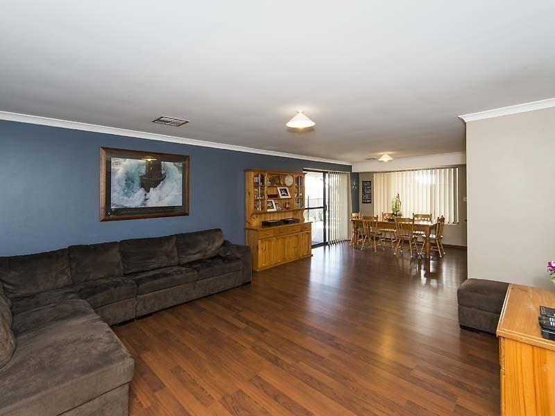 7 Hunt Road, Byford WA 6122