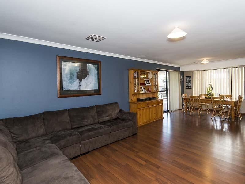 7 Hunt Road, Byford WA 6122