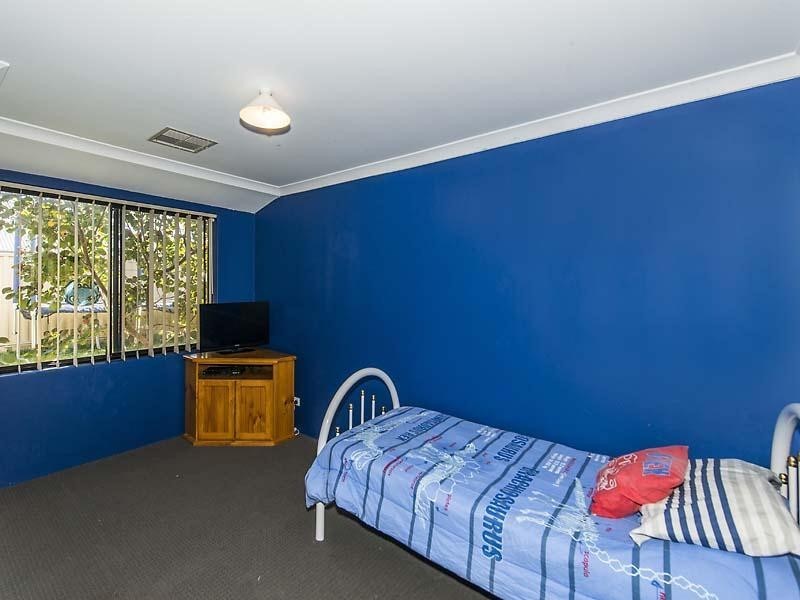 7 Hunt Road, Byford WA 6122