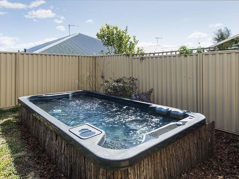 7 Hunt Road, Byford WA 6122