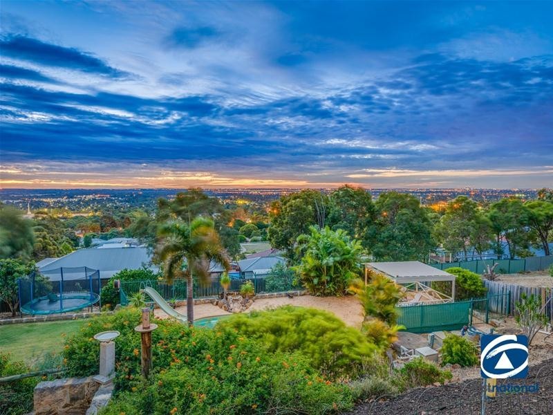 16 Rise Court, Mount Richon WA 6112